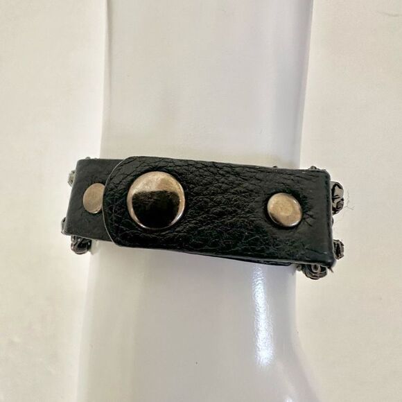 Black rhinestone chain bracelet - Picture 2 of 9